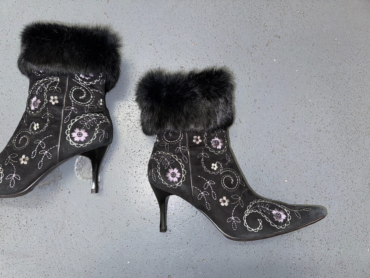 Black Floral Ankle Boots with Fur Trim US 8