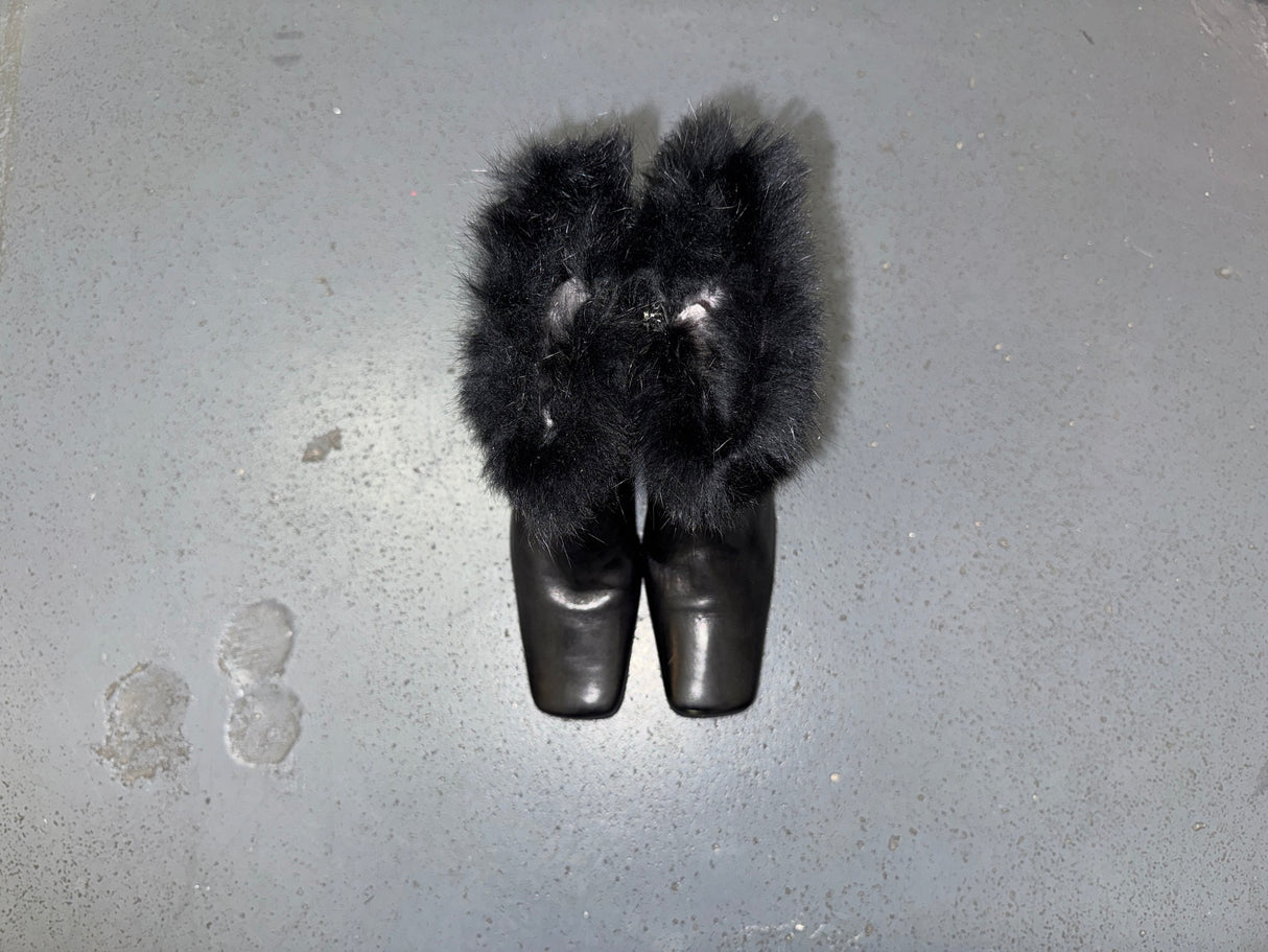 Black Leather Square Toe Boot with Fur Trim US 7