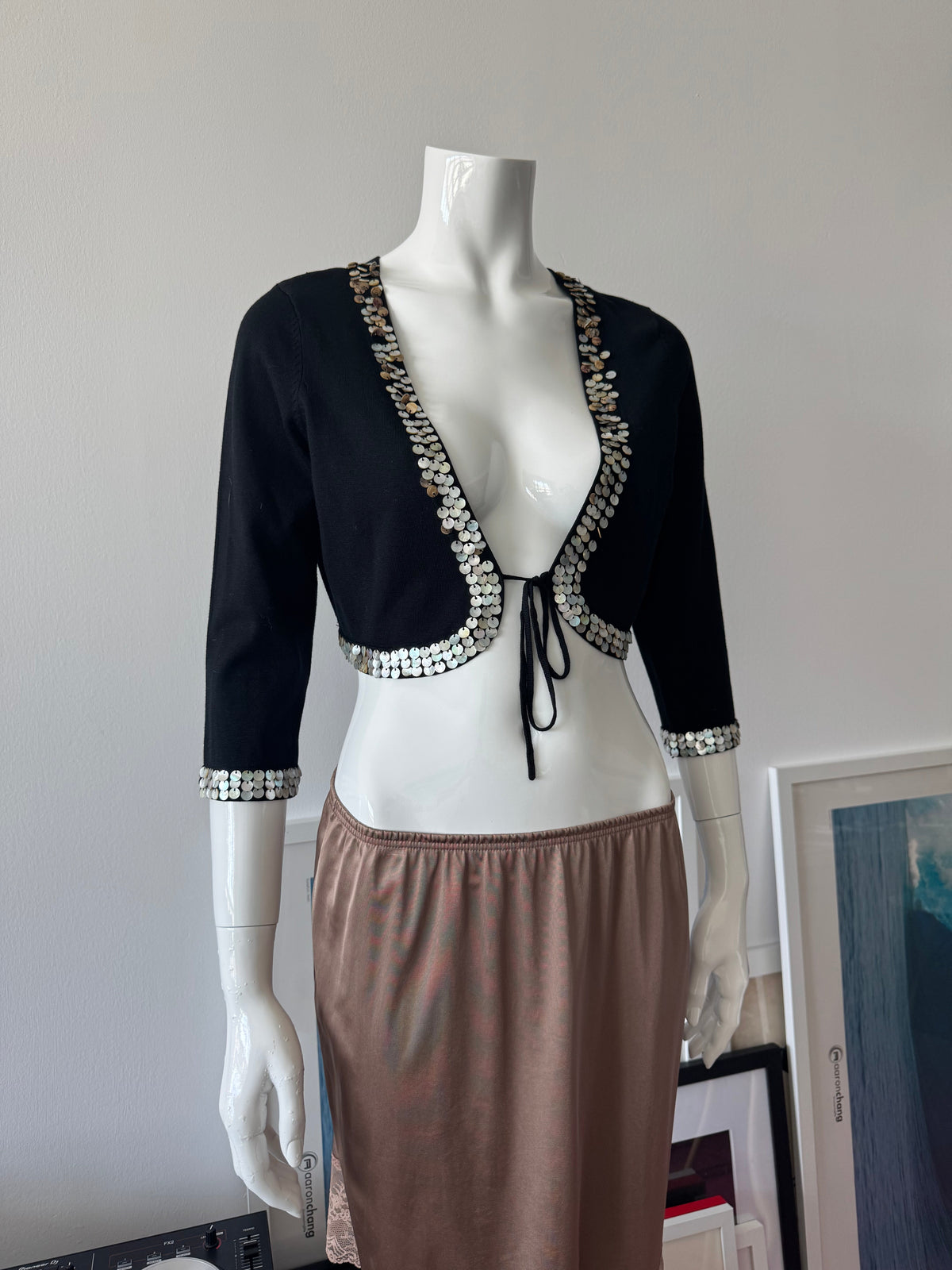 I.N.C. Black 3/4 Sleeve Cardigan with Capiz Shells Sz M
