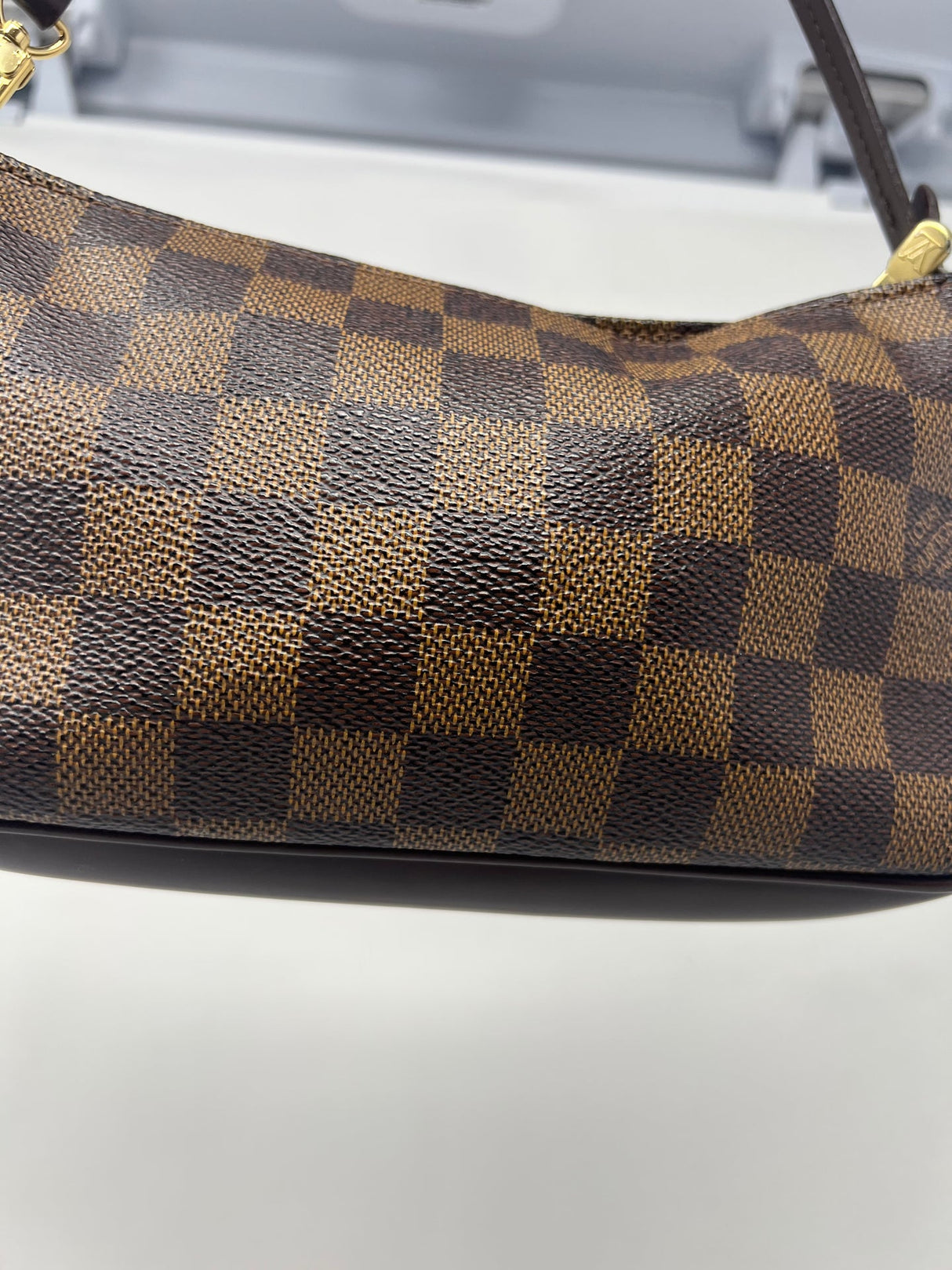 Louis Vuitton Navona Pochette