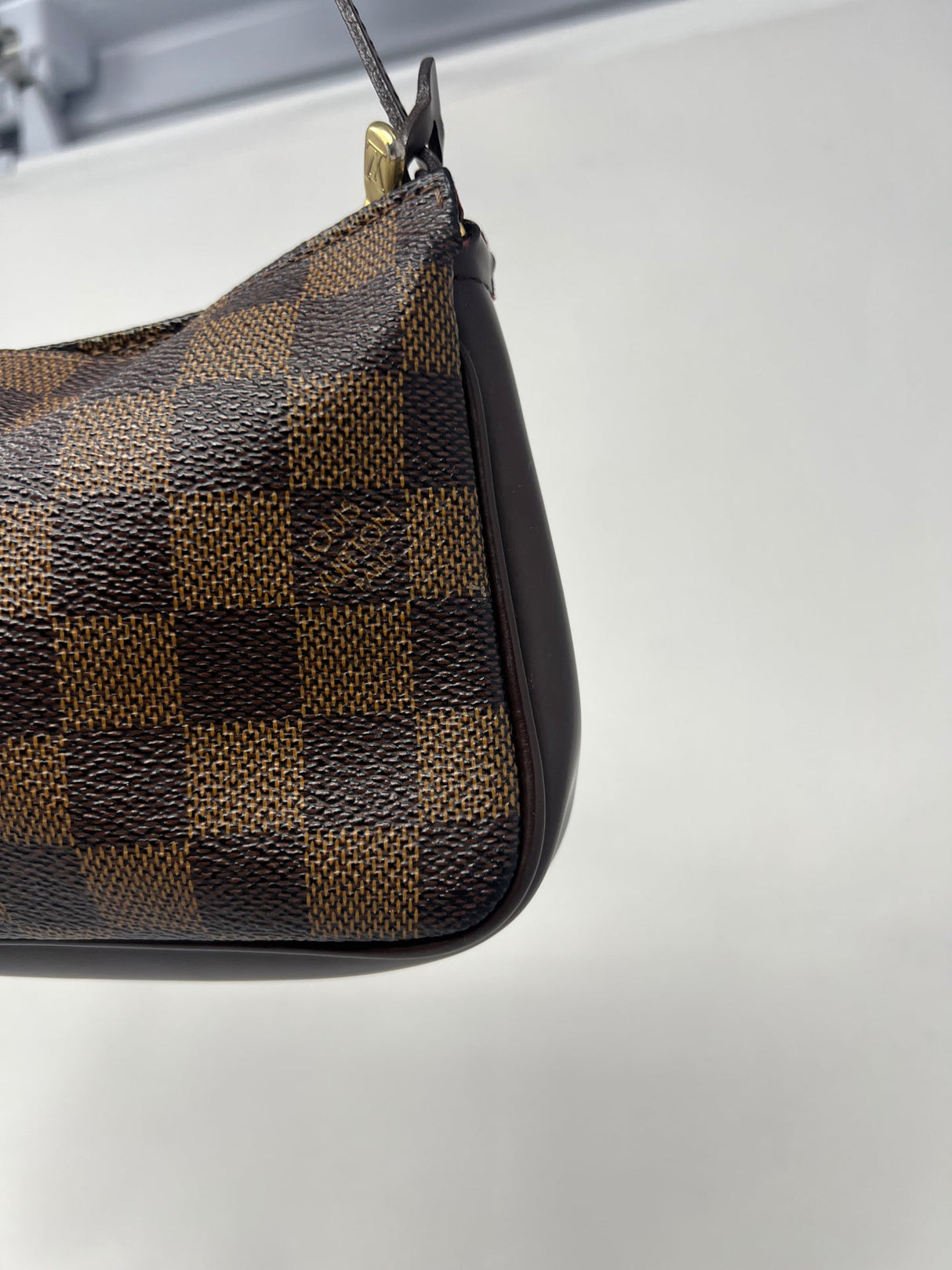 Louis Vuitton Navona Pochette