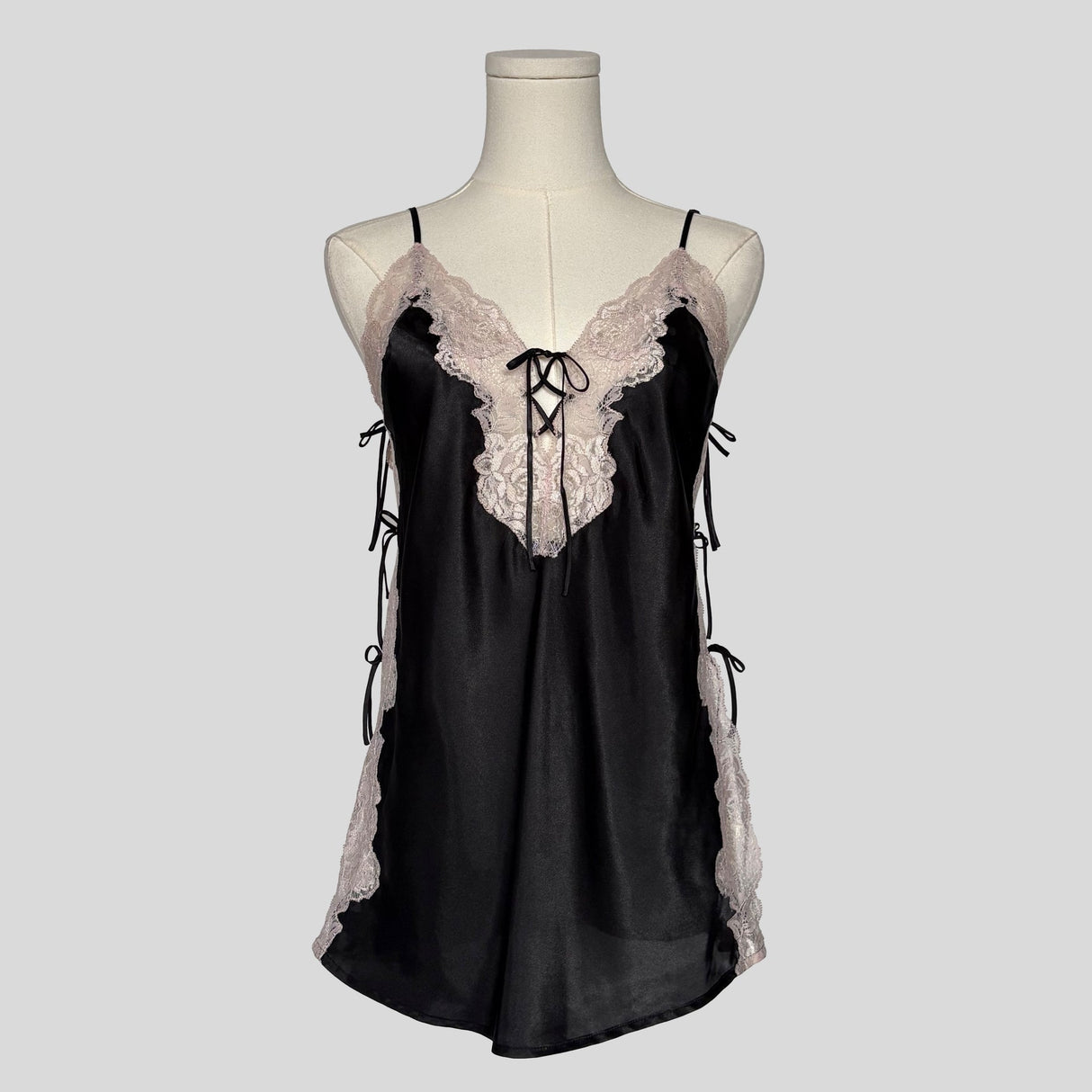Lace trim tie side slip