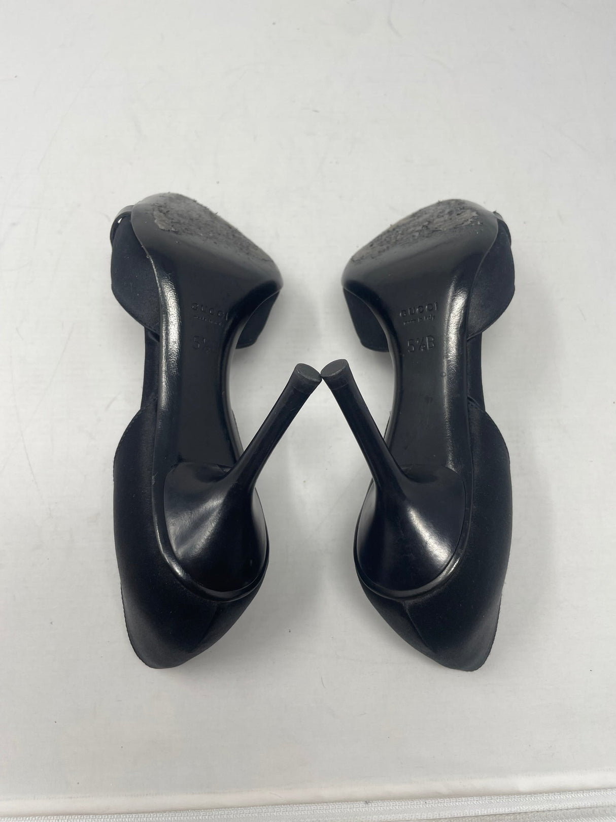 Gucci Black Heels w/ Horsebit Size 5.5B
