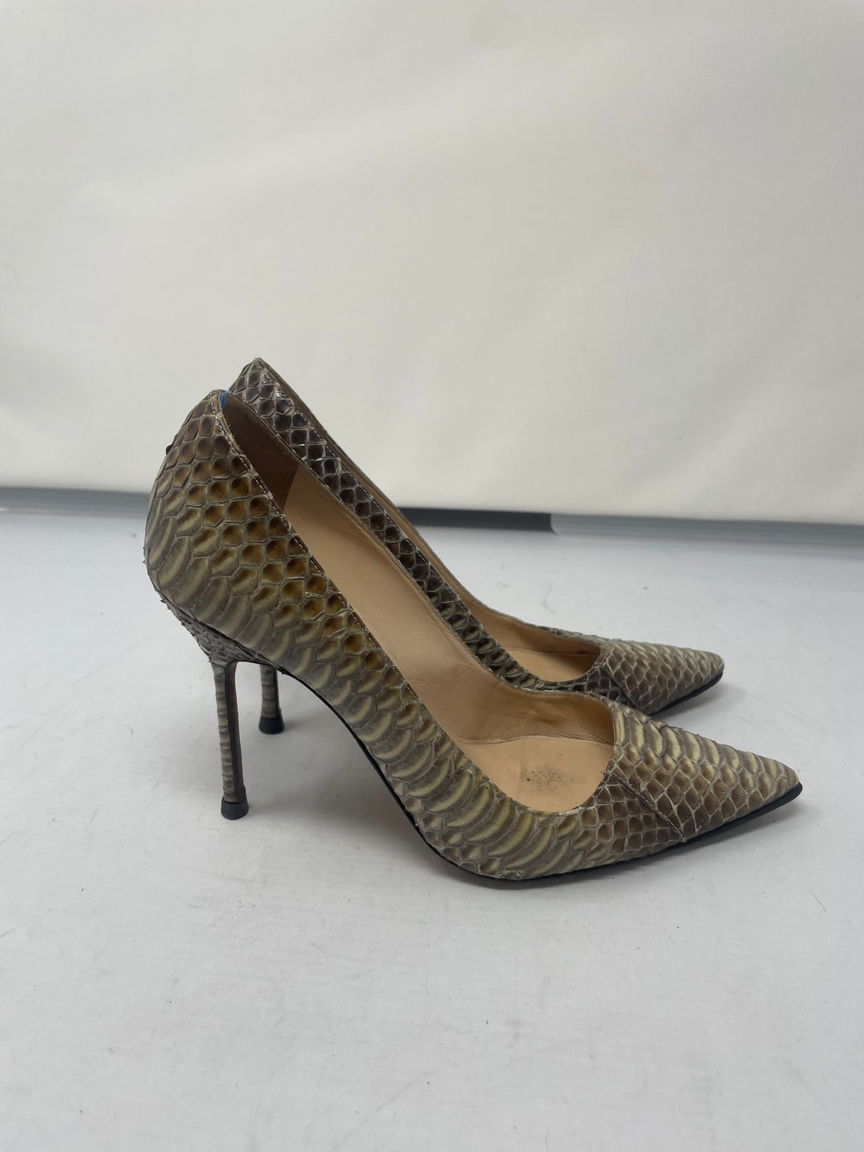 Manolo Blahnik Snakeskin Pumps 35.5