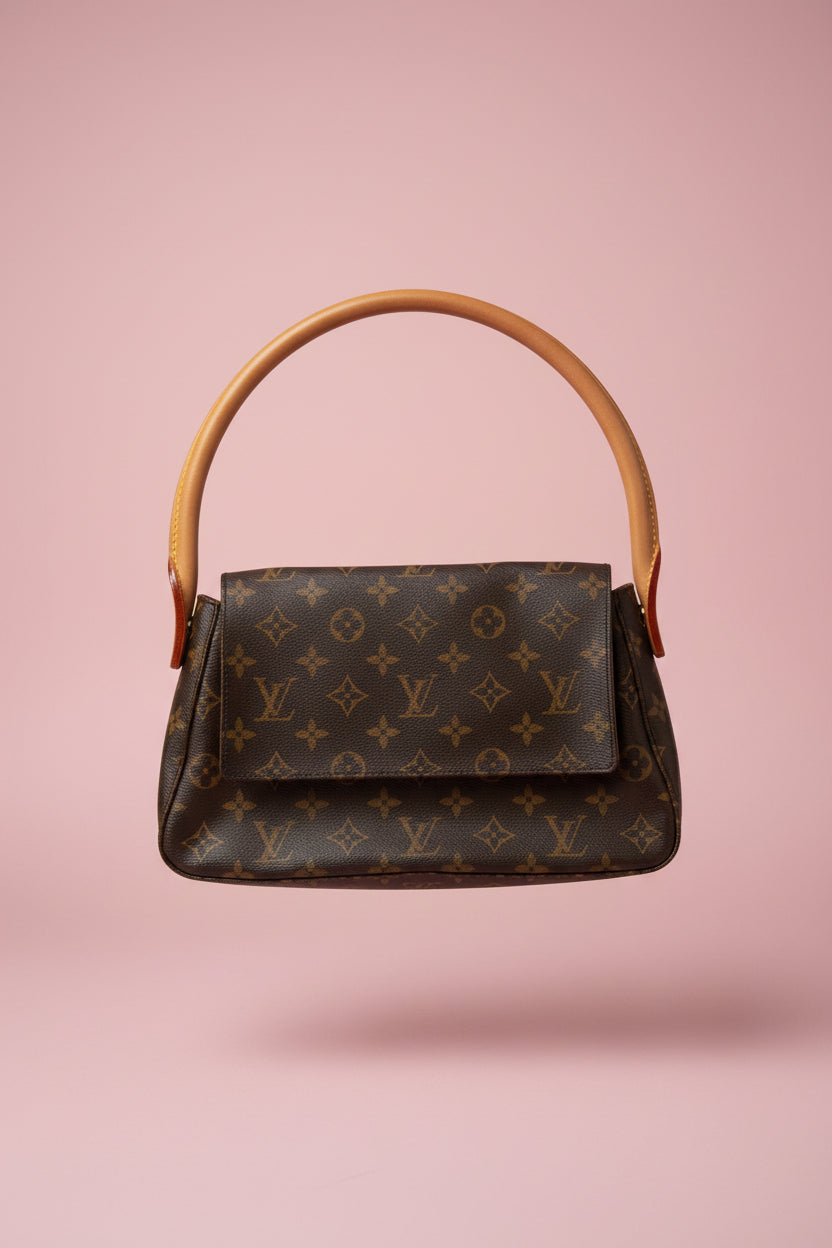 #8 Louis Vuitton Monogram Looping