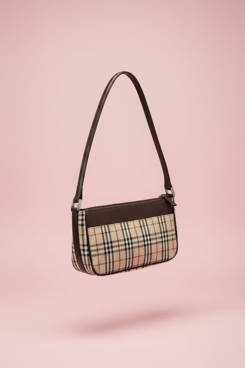 32 Burberry Canvas