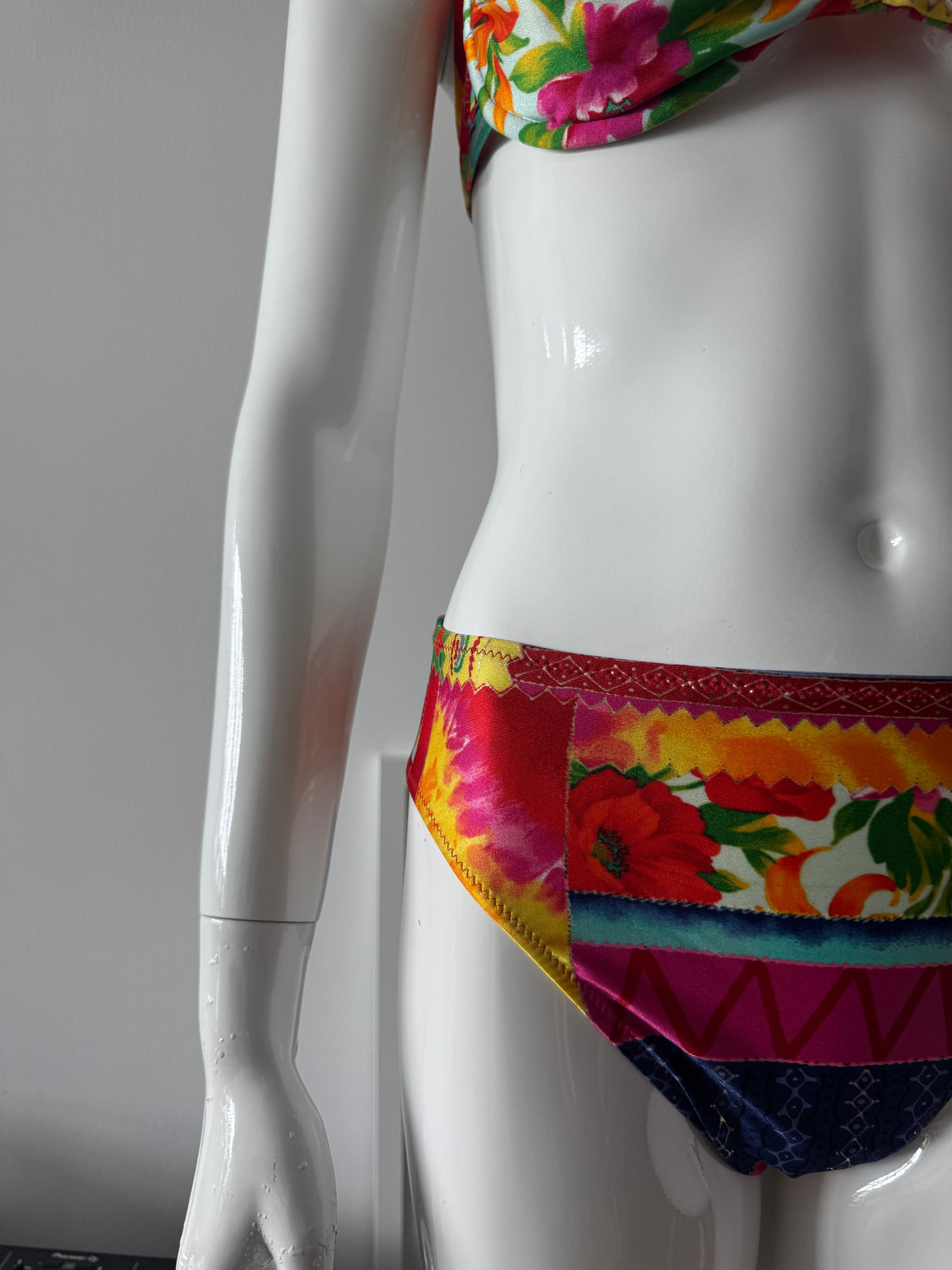 GOTTEX Multicolor Printed Bikini Top and Bottoms