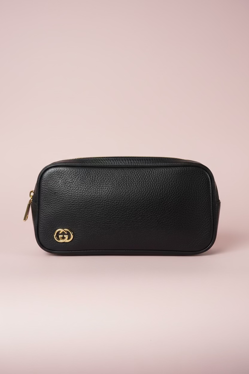 #24 Gucci Zip Up Pouch Black