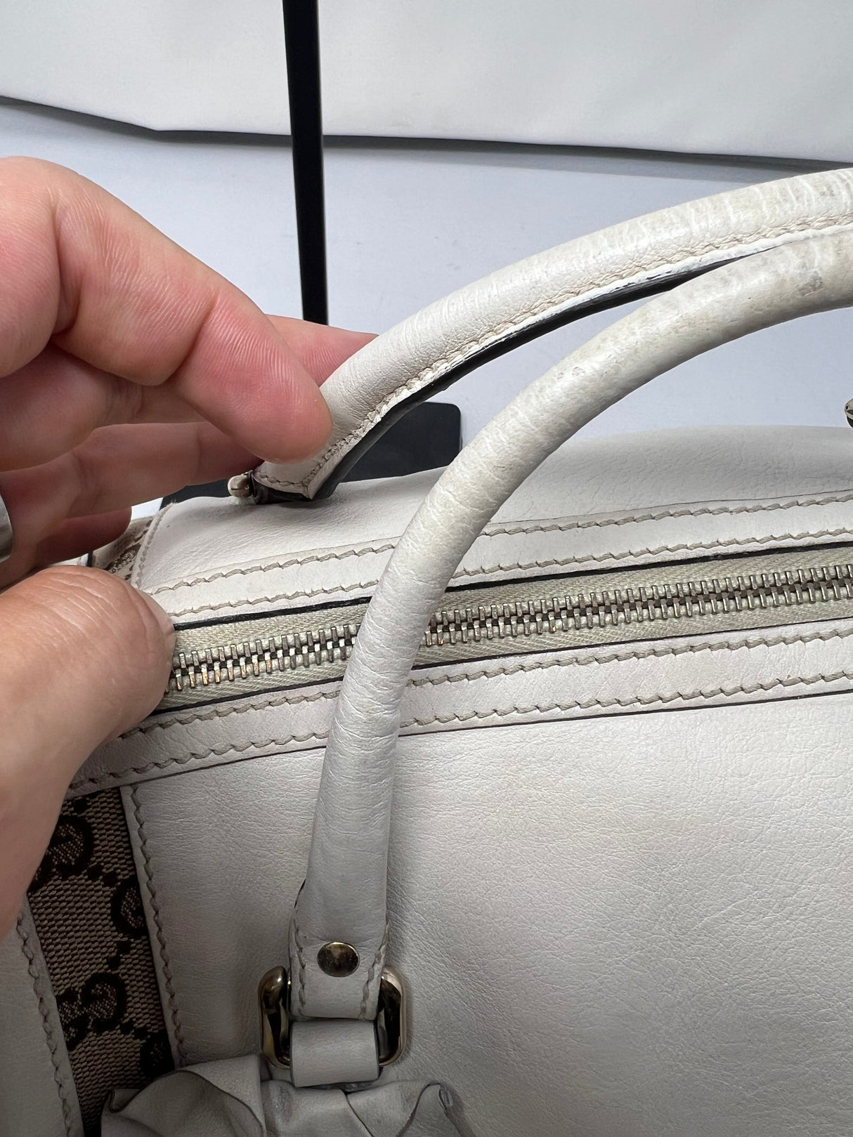 #19 gucci monogram barrel bag