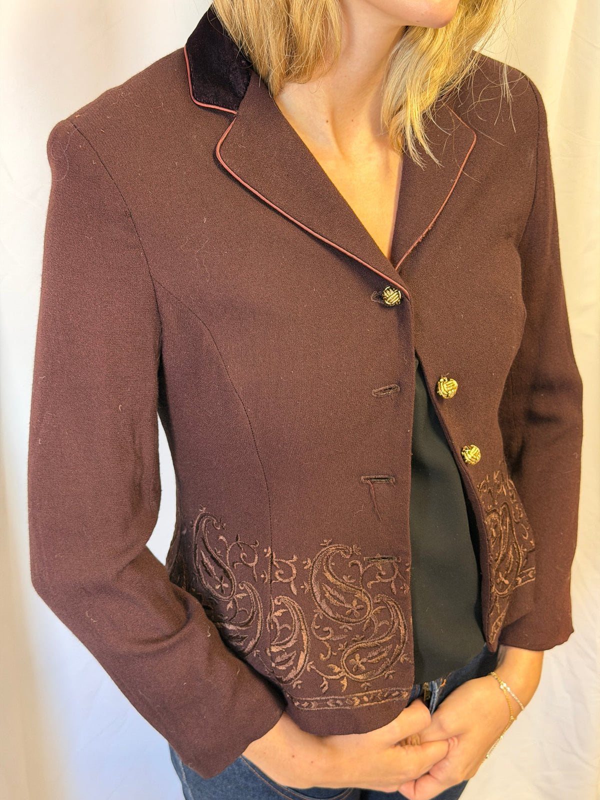 Vintage Caché Burgundy Embroidered Blazer