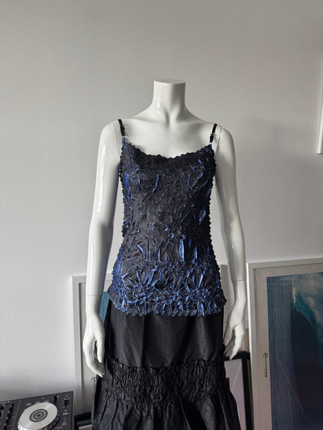 ORIGAMI MAGIC SCARF Black and Blue Crinkle Top