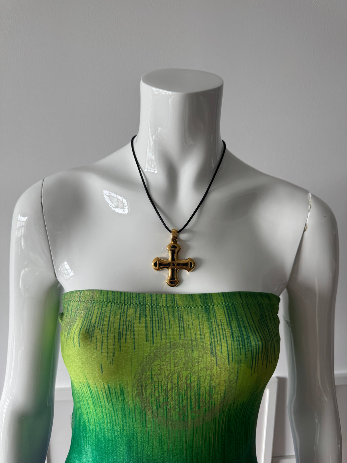 AGATHA PARIS Gold and Black Cross Choker Necklace