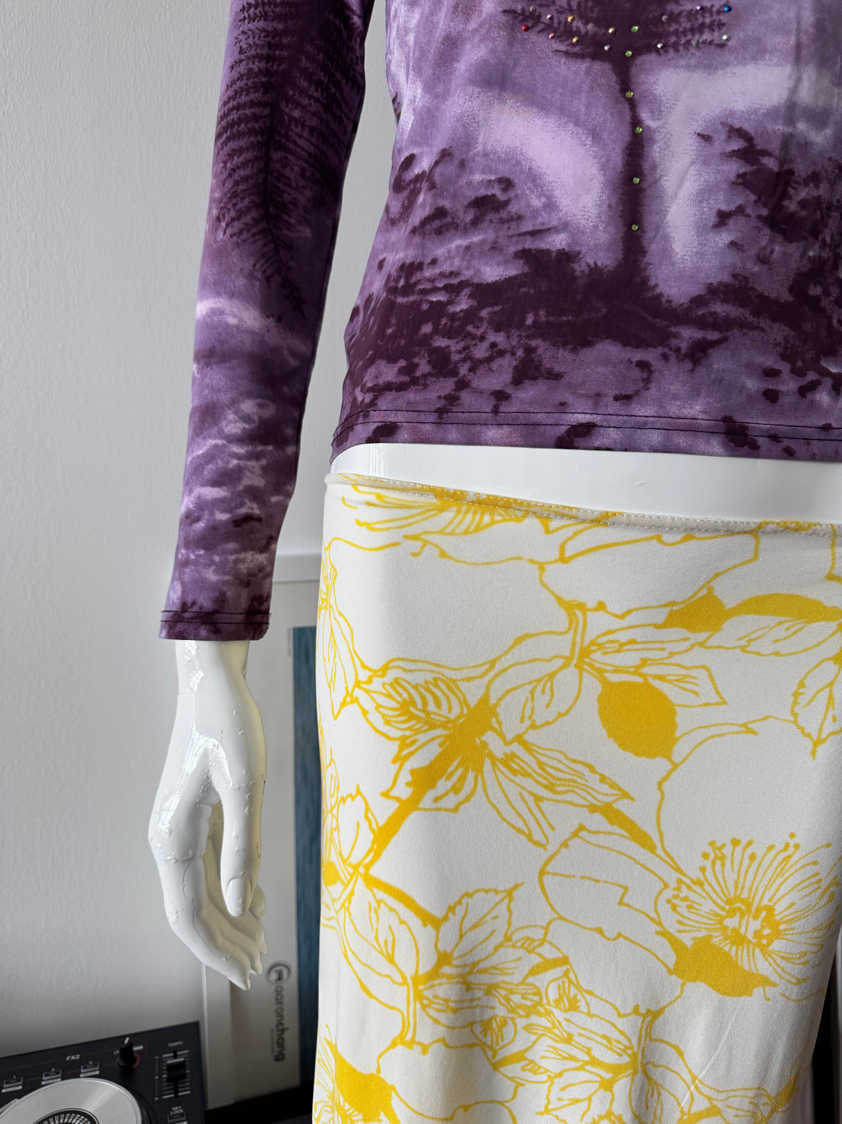 ANNA MOLINARI White and Yellow Floral Print Midi Skirt
