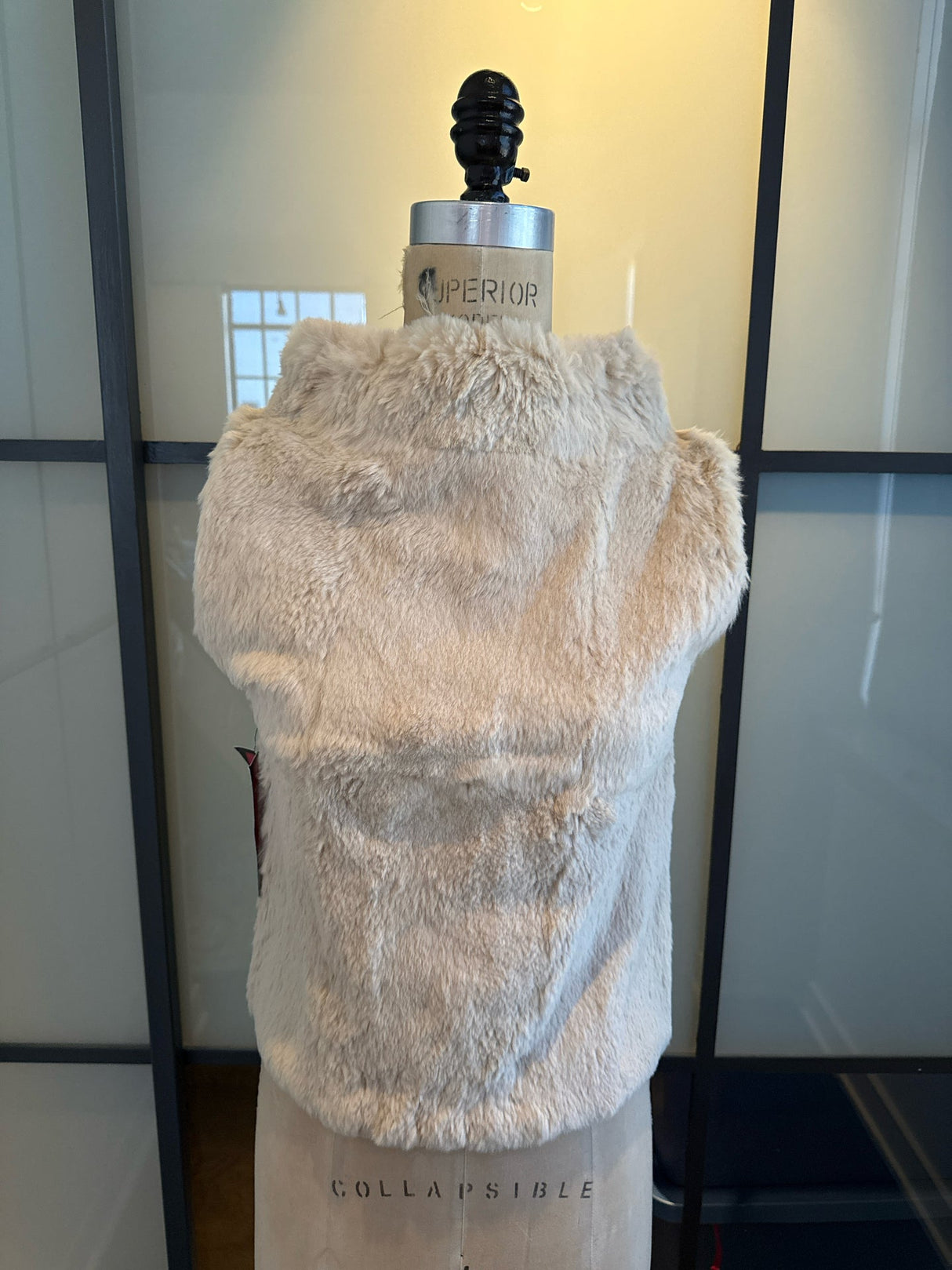 Izzue Size XS Cream Angora Funnel Neck Vest