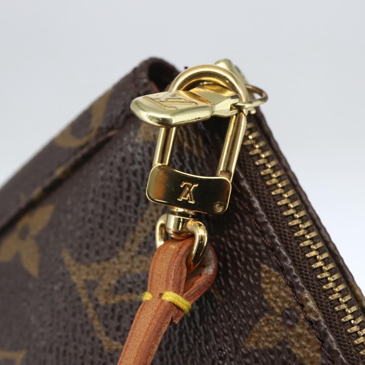 #66 Louis Vuitton Monogram Pochette