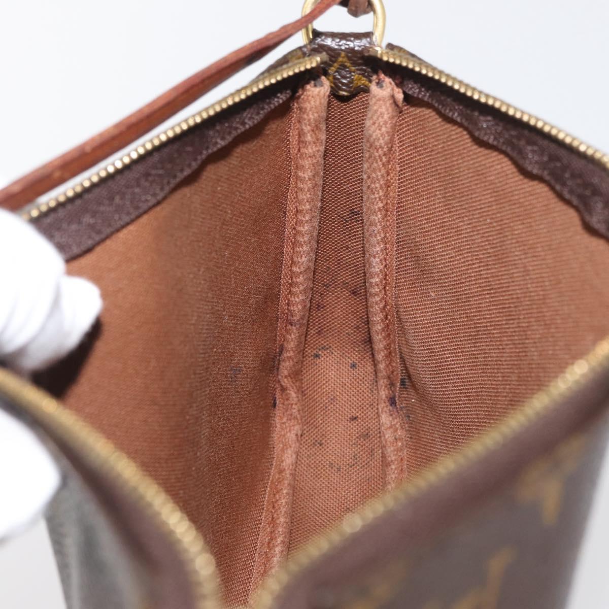 #67 Louis Vuitton Monogram Pochette
