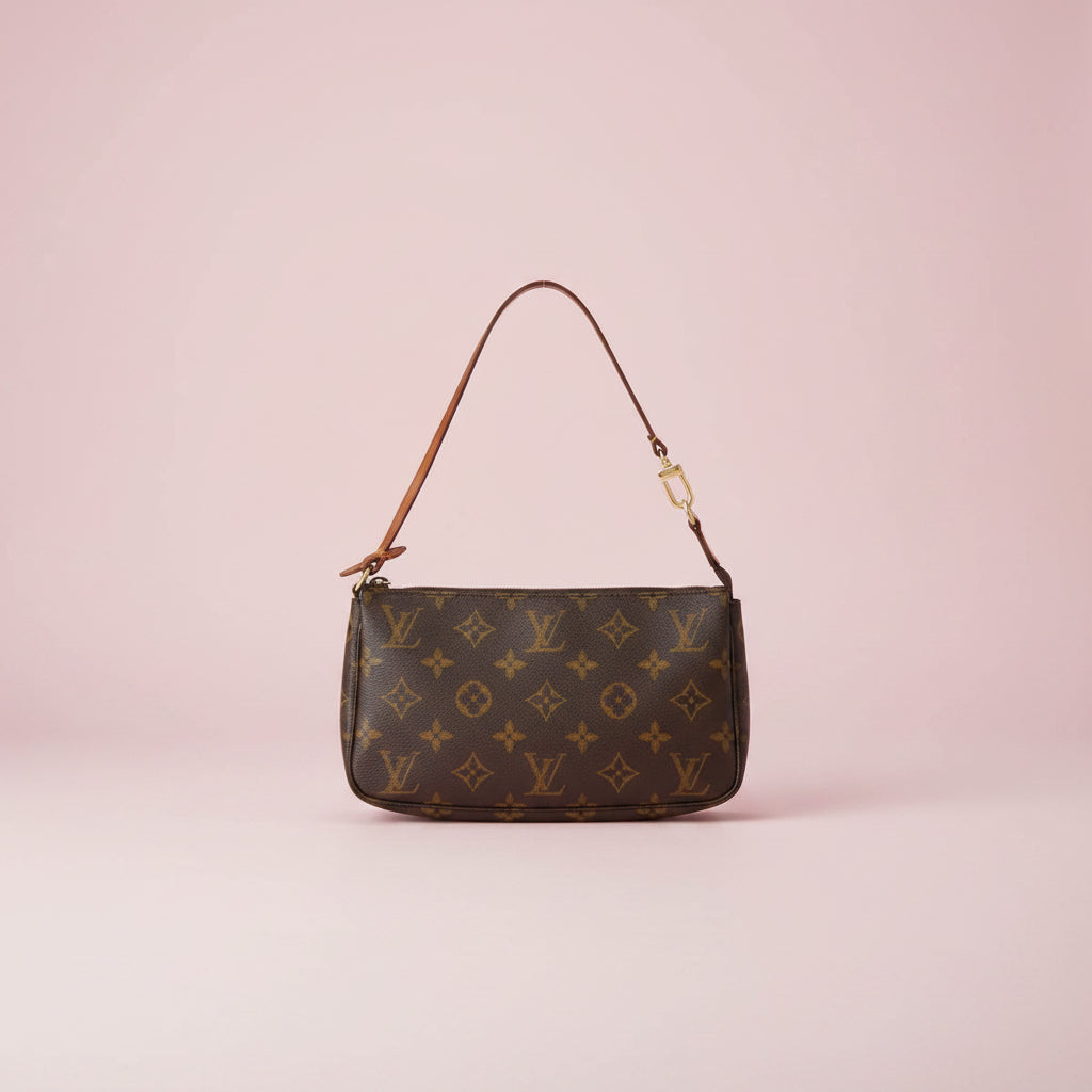 #67 Louis Vuitton Monogram Pochette