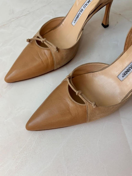 Manolo Blahnik EU 38 Tan Suede Leather Slingback Pointed Toe Heel