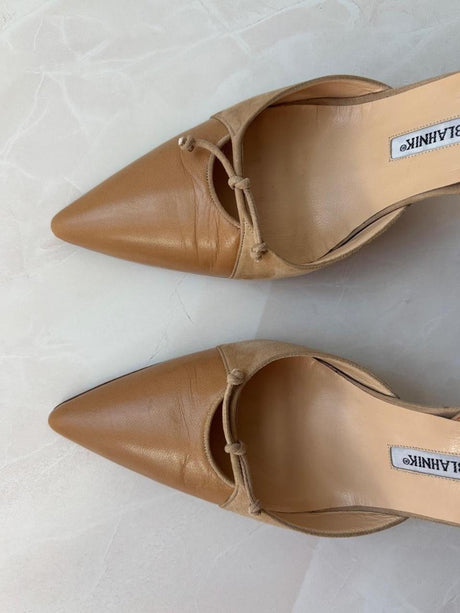 Manolo Blahnik EU 38 Tan Suede Leather Slingback Pointed Toe Heel
