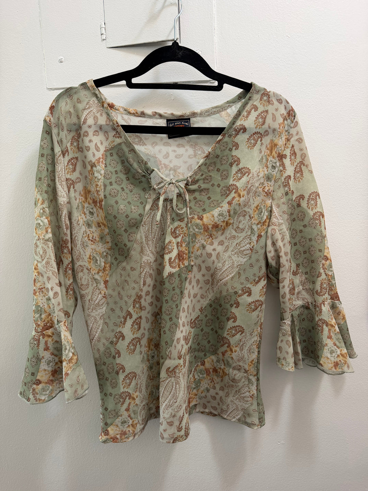 Get your kicks green top - sku TUV #5589