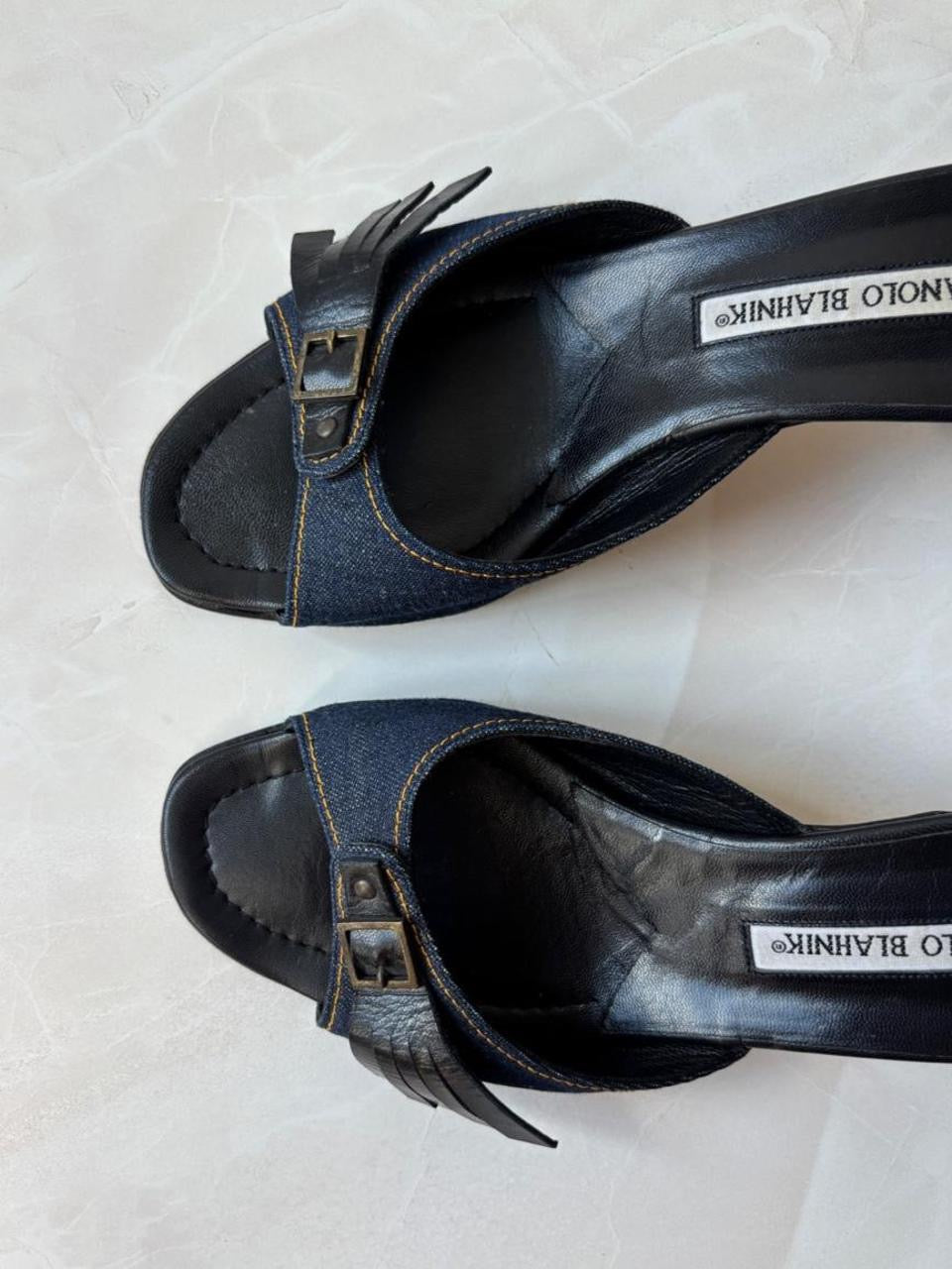 Manolo Blahnik EU 38.5 Denim Fringe Buckle Peep Toe Kitten Heel Mule