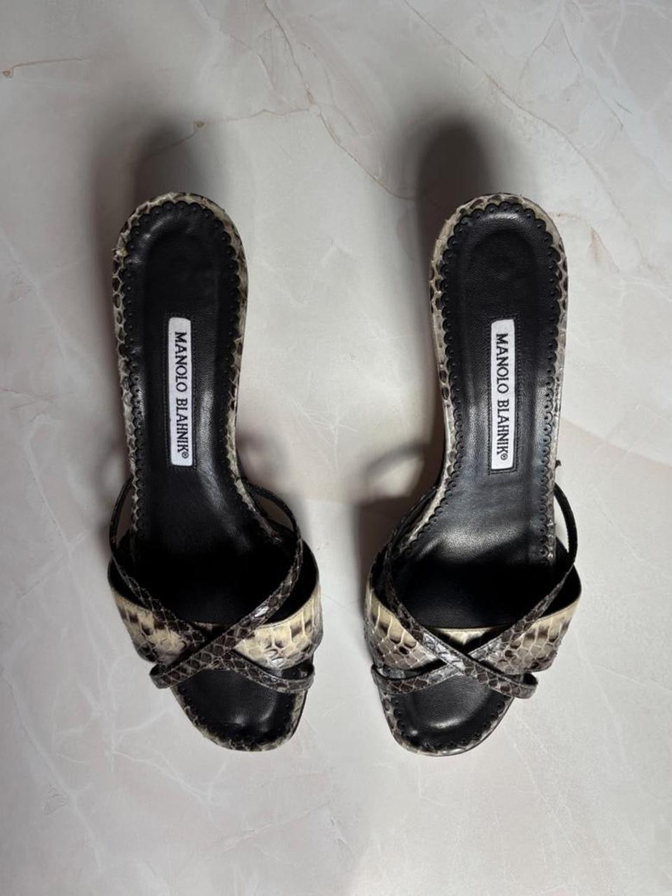 Manolo Blahnik EU 38 Grey Snakeskin Crisscross Strap Sandal