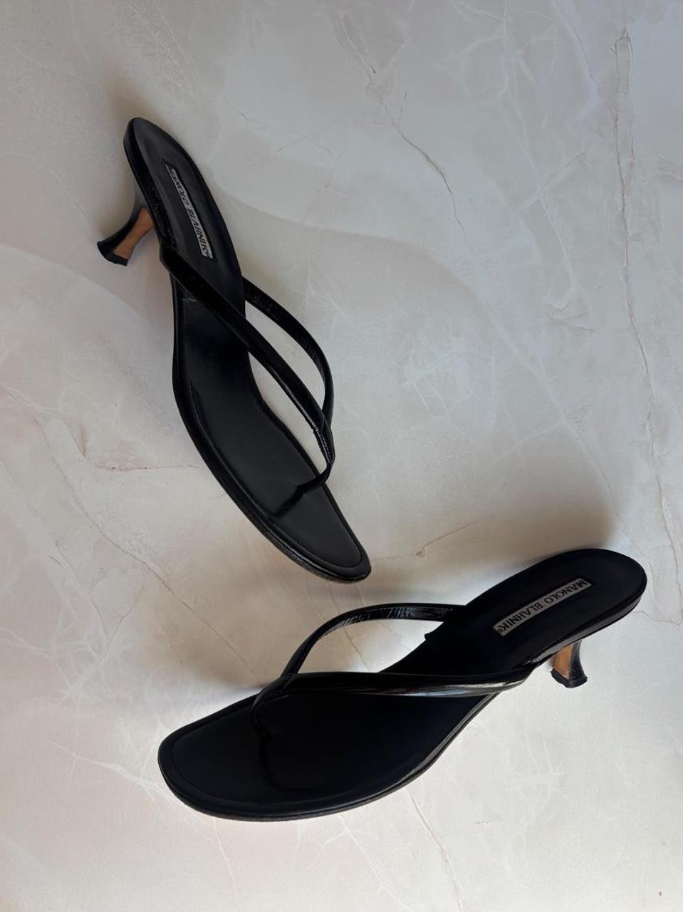 Manolo Blahnik EU 39 Black Patent Leather Sandal