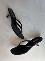 Manolo Blahnik EU 39 Black Patent Leather Sandal