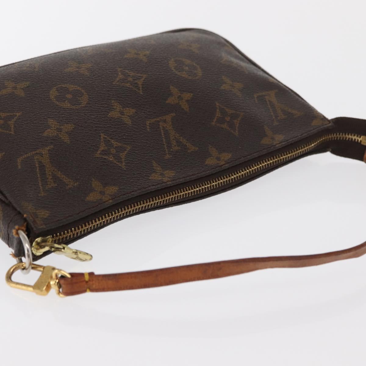 #8 Louis Vuitton Monogram Pochette
