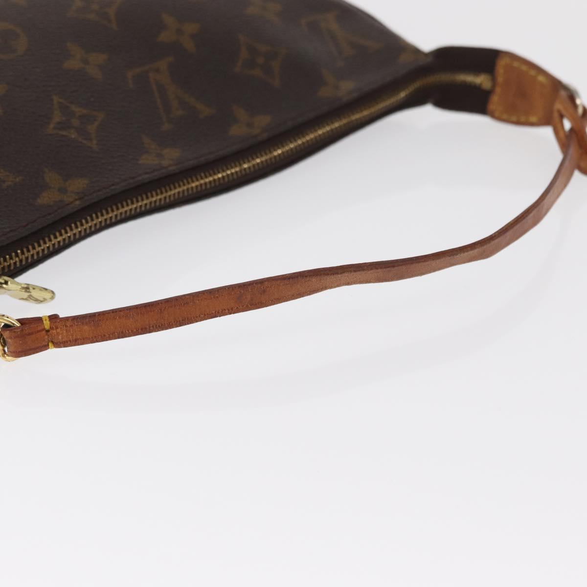 #8 Louis Vuitton Monogram Pochette