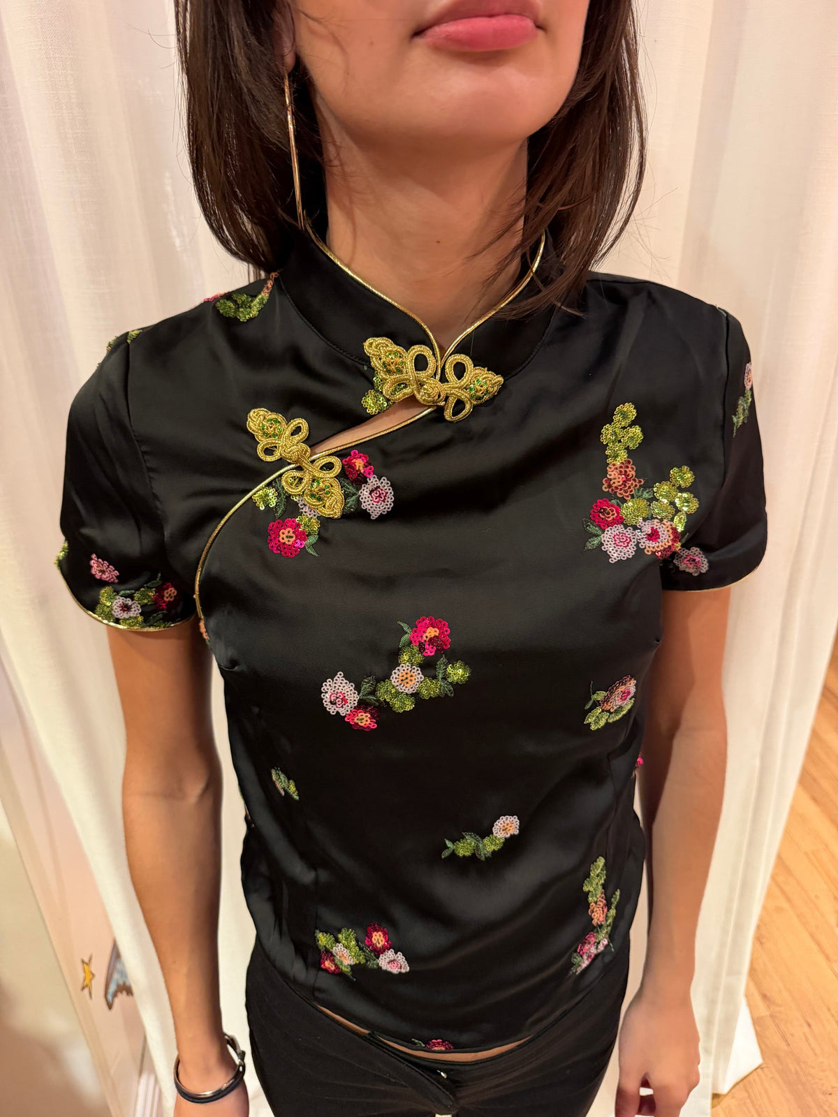 Black tang style top with floral details tuv #125678