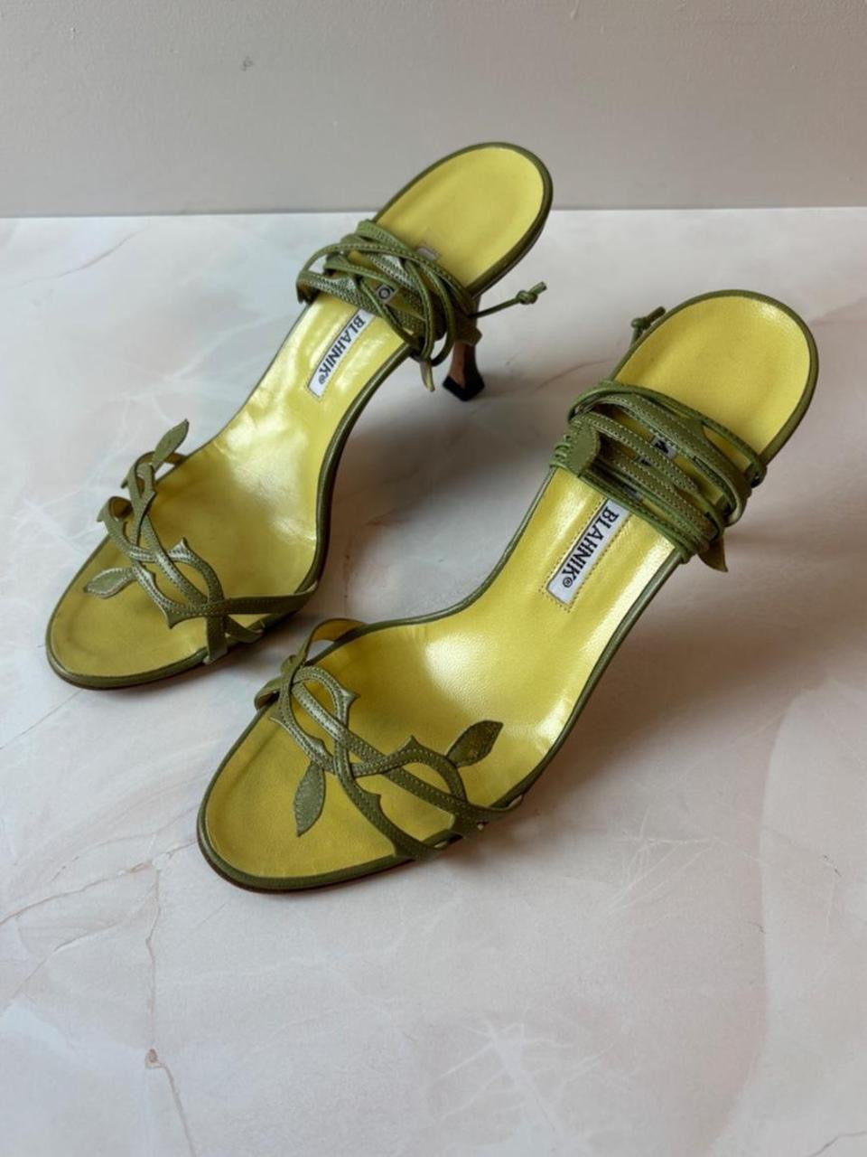 Manolo Blahnik EU 37 Forest Green Leather Strappy Sandal