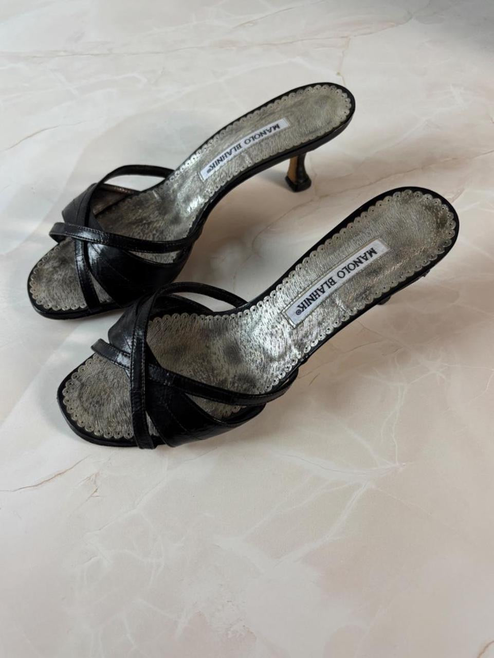Manolo Blahnik EU 37.5 Black Leather Crossover Strap Open Toe Kitten Heel Mule