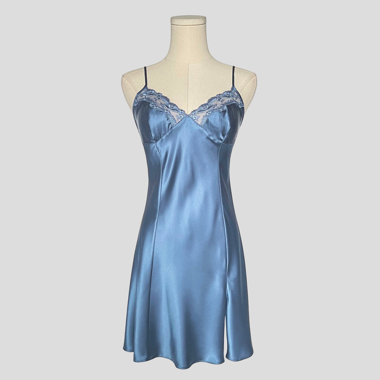 Lace trim slip dress in blue