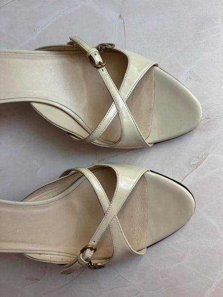 Gucci US 8 Ivory Leather Sandal