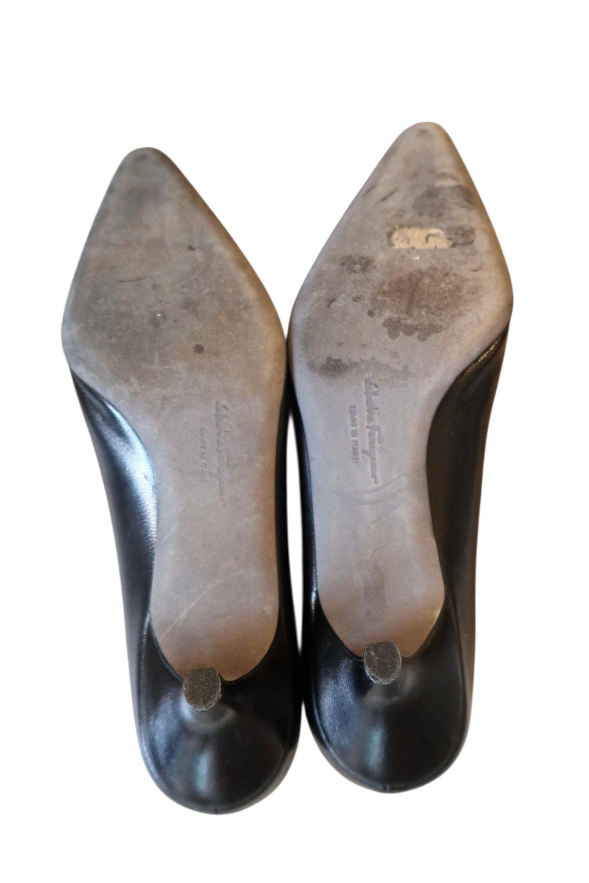 Salvatore Ferragamo black kitten heels with logo detail (6.5)