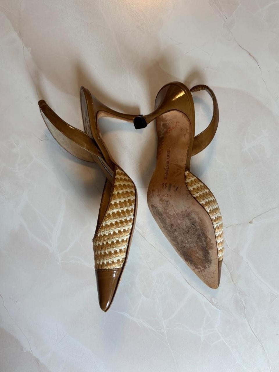 Manolo Blahnik EU 36 Tan Woven Raffia Pointed Toe Mule