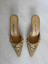 Manolo Blahnik EU 38 Tan Linen Canvas Pointed Toe Kitten Heel Mule