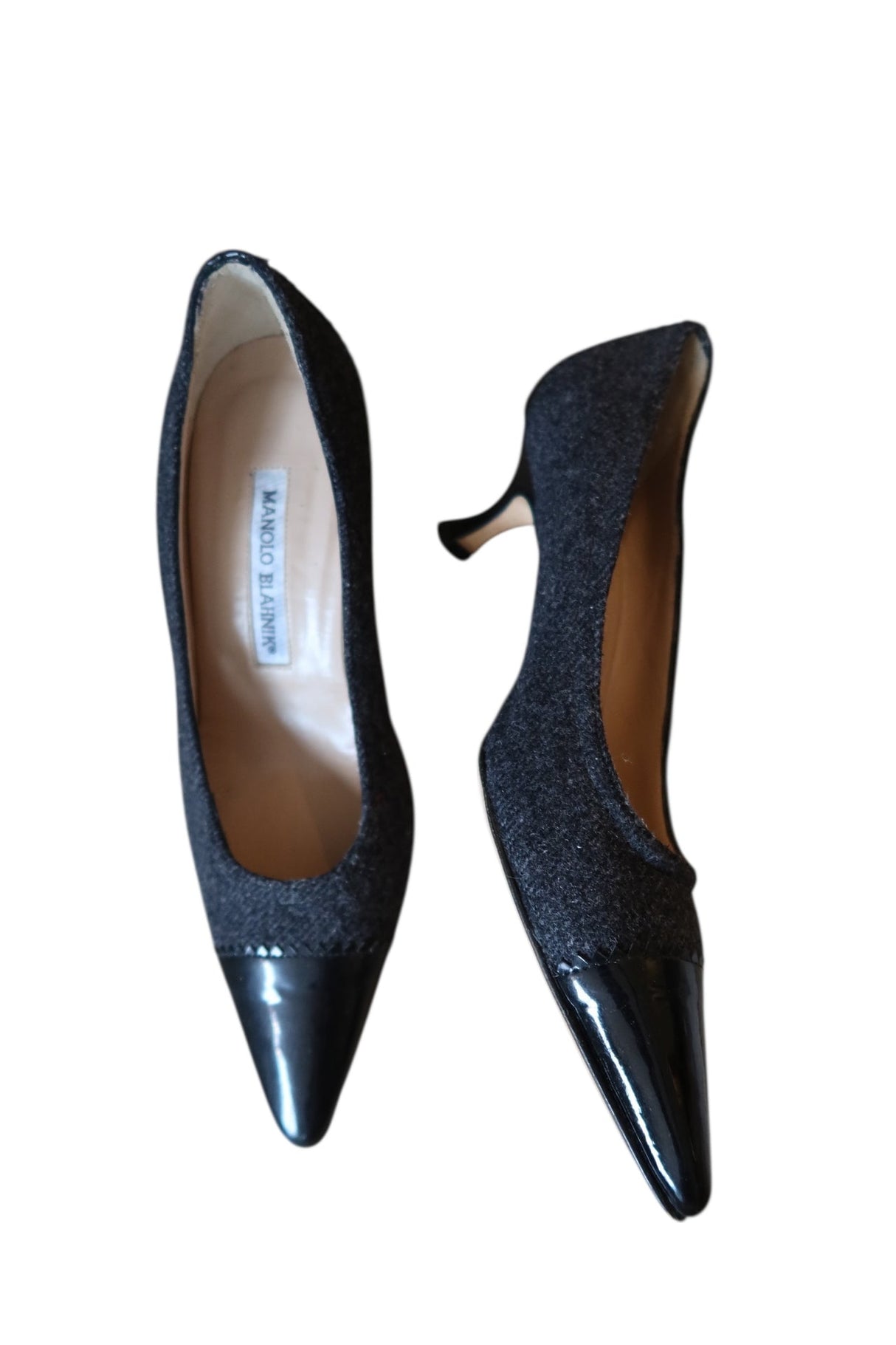 Manolo Blahnik grey wool and black leather heels (35)
