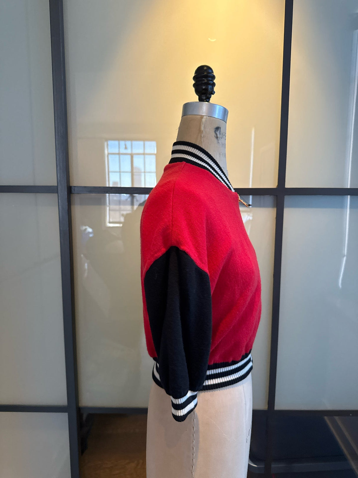 Moschino Size 6 Red & Black Wool Knit Cropped Bomber Jacket
