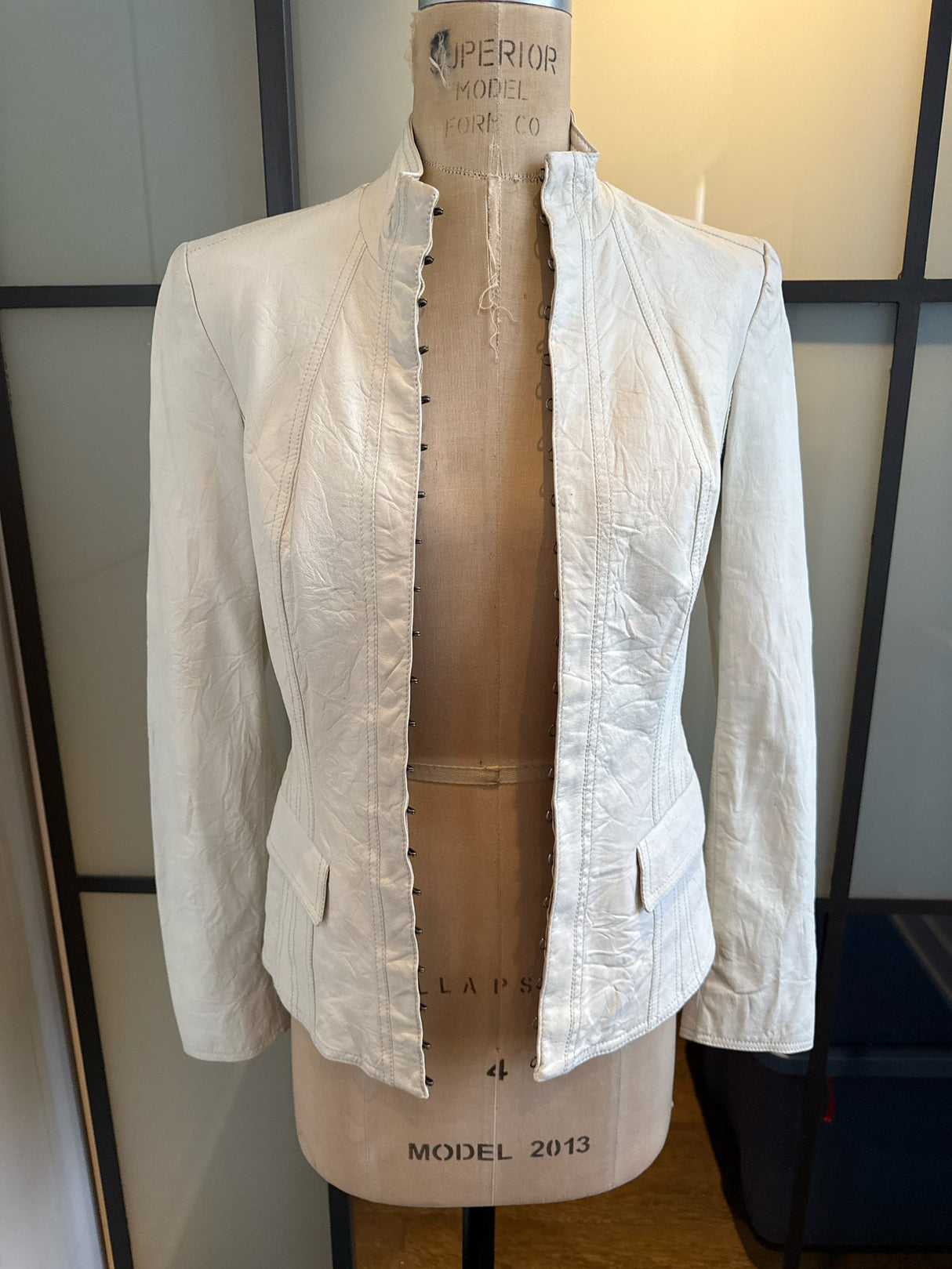 Burberry Size 38 Ivory White Leather Hook Eye Jacket