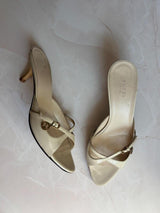 Gucci US 8 Ivory Leather Sandal