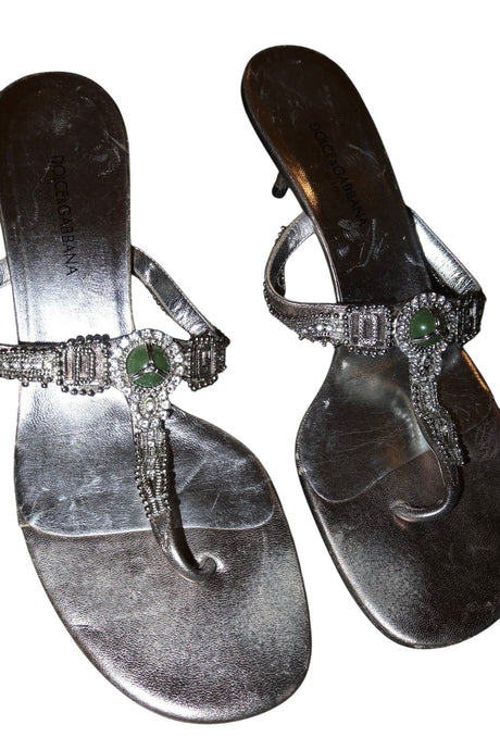 Dolce & Gabbana silver mules with rhinestones, D&G logo and green stone (38.5)