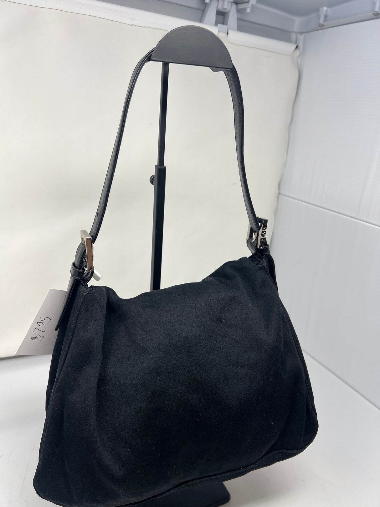 #69 Fendi Mamma Baguette Black neoprene Leather