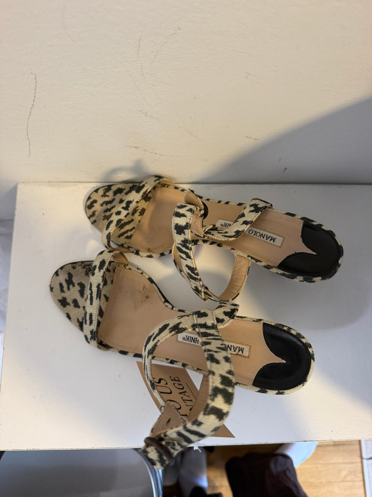 Manolo Blahnik white and black sandals - TUV #23468