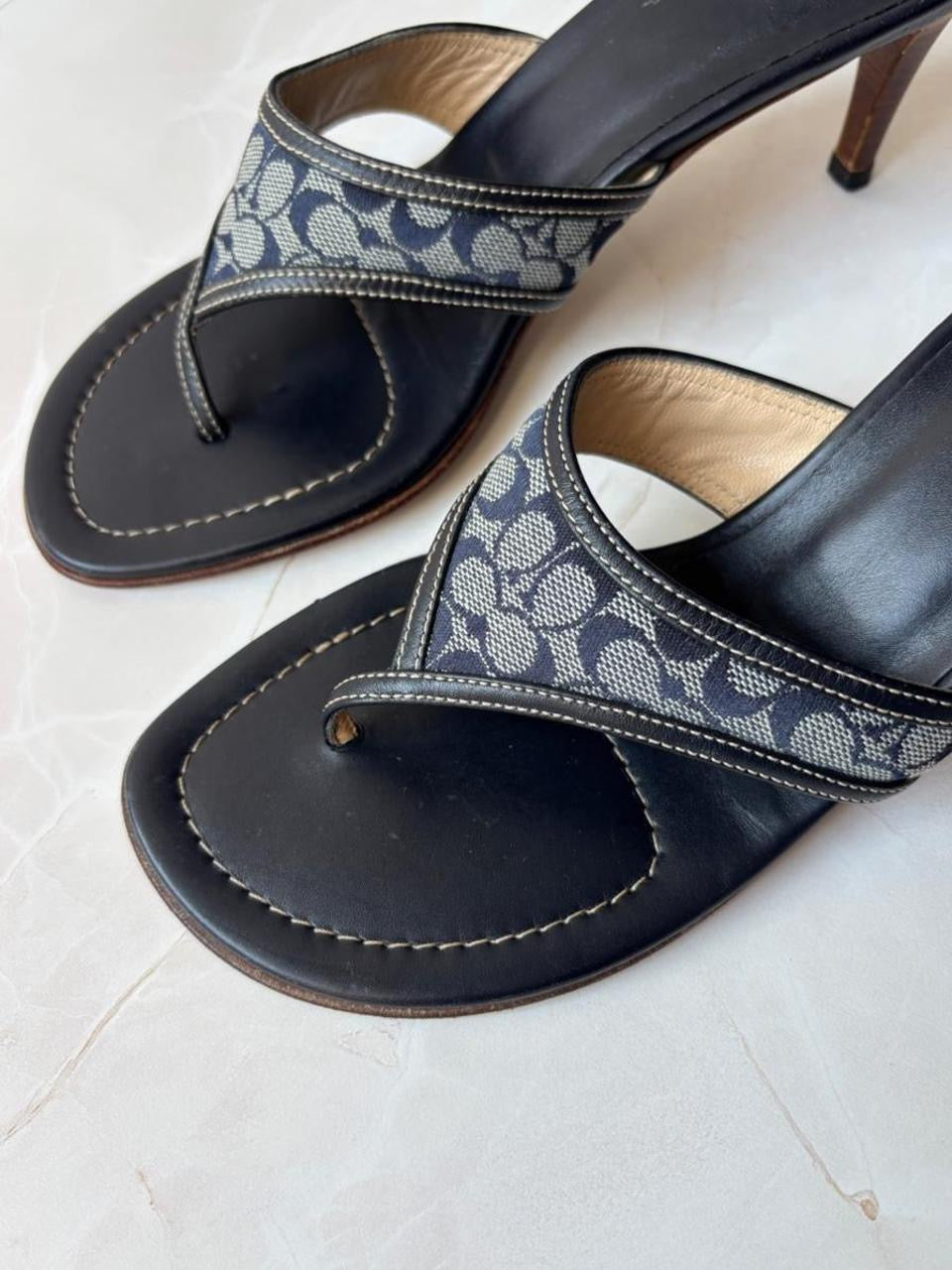 Coach US 9.5 Navy Monogram Canvas Thong Sandal