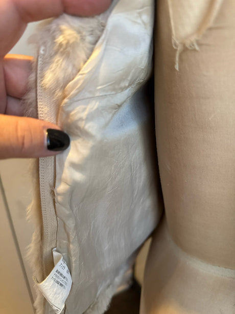 Izzue Size XS Cream Angora Funnel Neck Vest