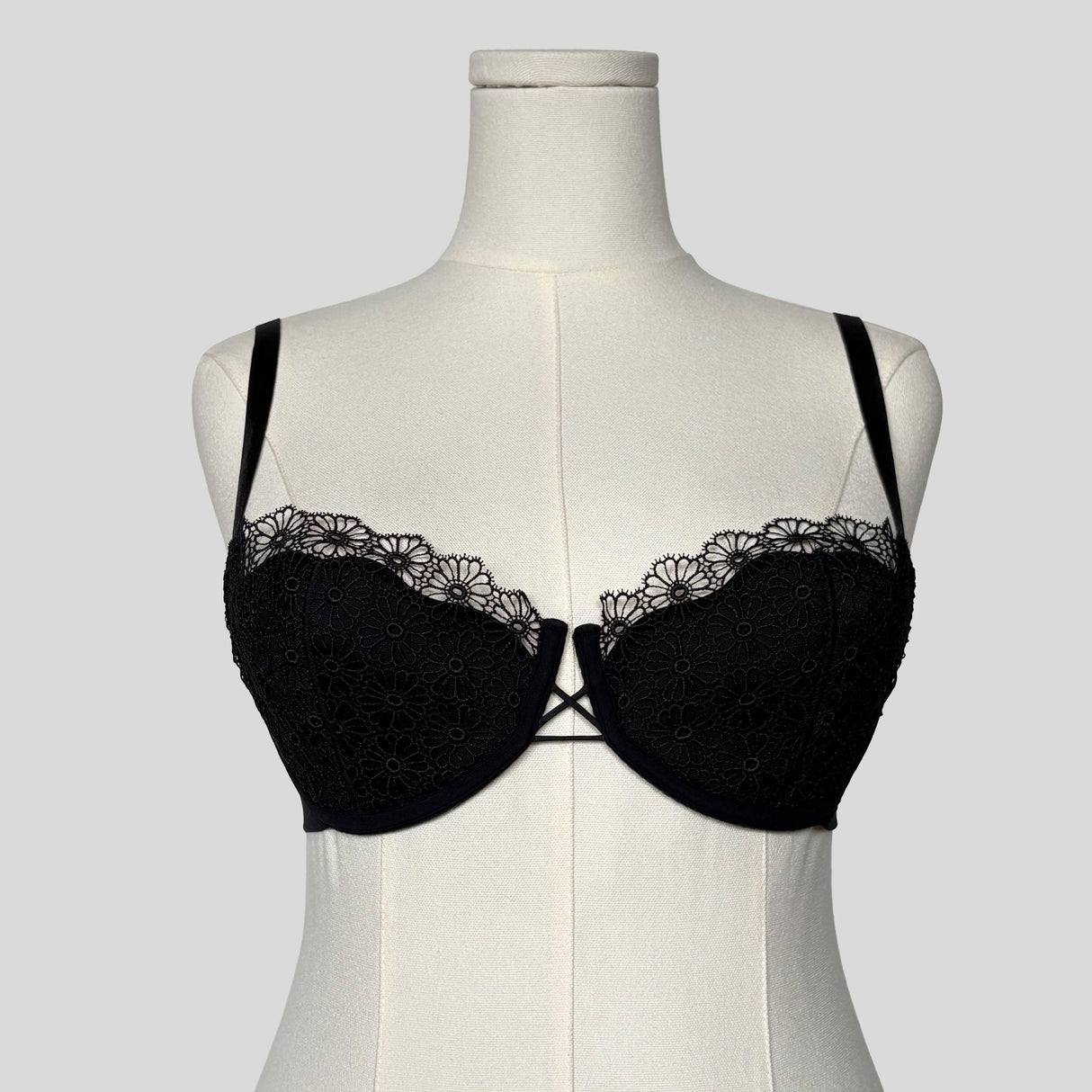 Lace flower bra