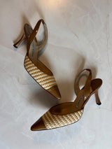 Manolo Blahnik EU 36 Tan Woven Raffia Pointed Toe Mule