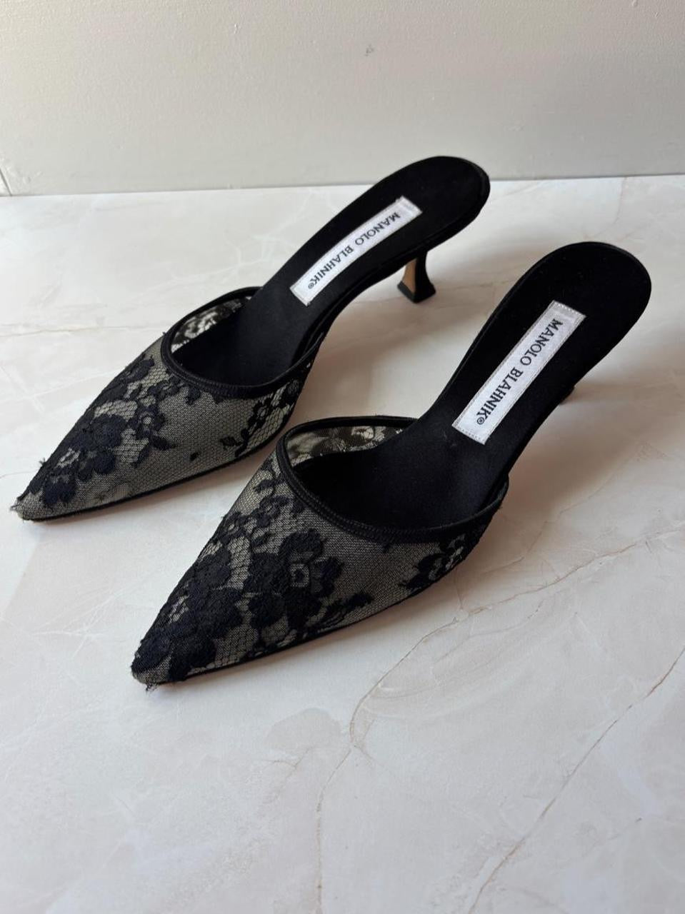 Manolo Blahnik EU 36 Black Lace Pointed Toe Mule